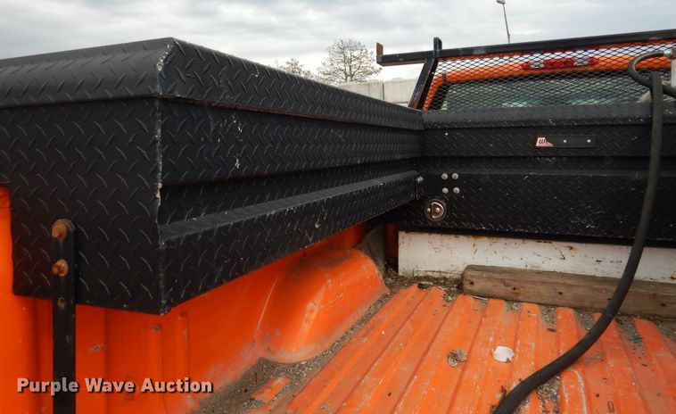 image for item DM3157 2012 Chevrolet Silverado 2500HD  pickup truck