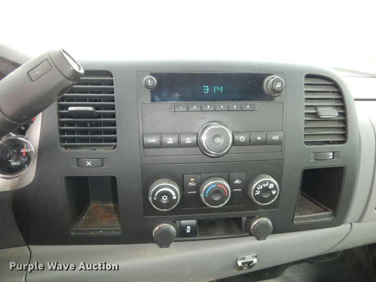 image for item DM3157 2012 Chevrolet Silverado 2500HD  pickup truck