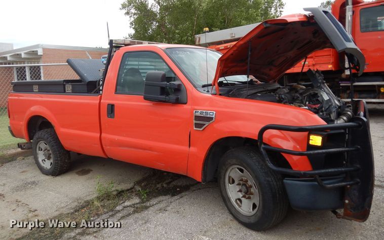 image for item DM3159 2008 Ford F250 Super Duty XL  pickup truck