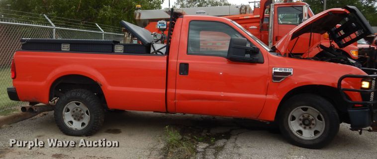 image for item DM3159 2008 Ford F250 Super Duty XL  pickup truck