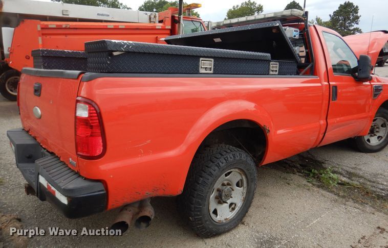 image for item DM3159 2008 Ford F250 Super Duty XL  pickup truck