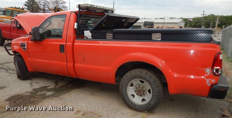 image for item DM3159 2008 Ford F250 Super Duty XL  pickup truck