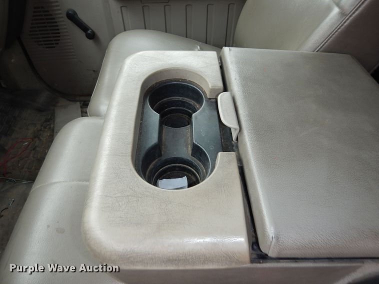 image for item DM3159 2008 Ford F250 Super Duty XL  pickup truck