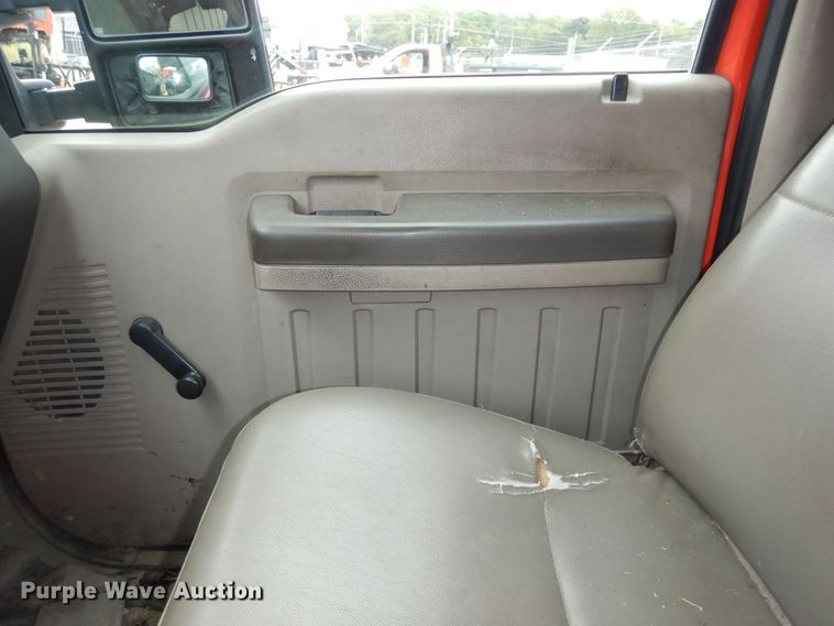 image for item DM3159 2008 Ford F250 Super Duty XL  pickup truck