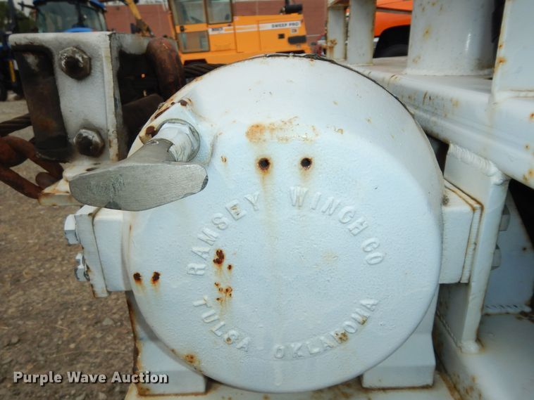 image for item DM3160 2000 Ford F550 Super Duty XL  drilling rig truck