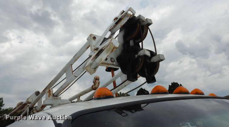 image for item DM3160 2000 Ford F550 Super Duty XL  drilling rig truck