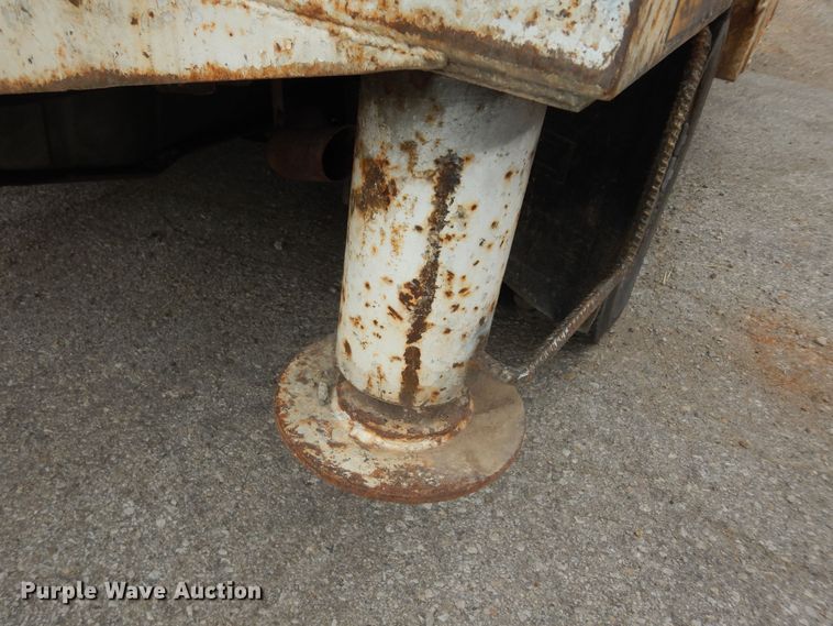 image for item DM3160 2000 Ford F550 Super Duty XL  drilling rig truck