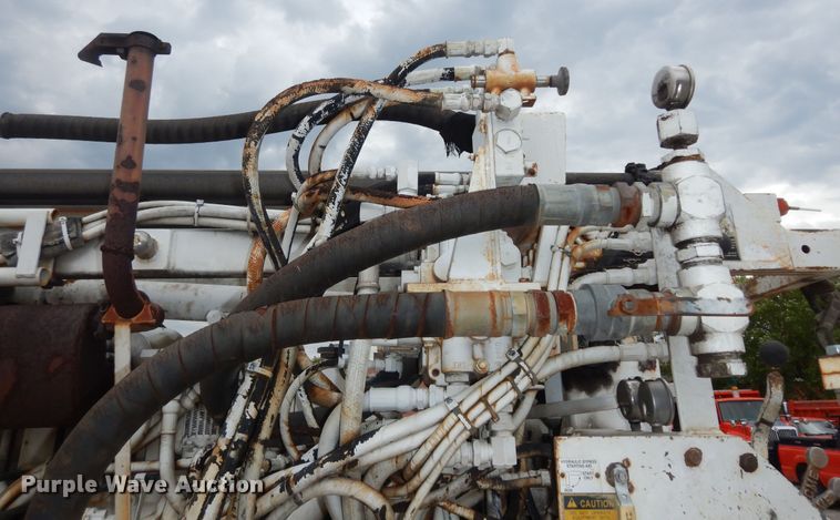 image for item DM3160 2000 Ford F550 Super Duty XL  drilling rig truck