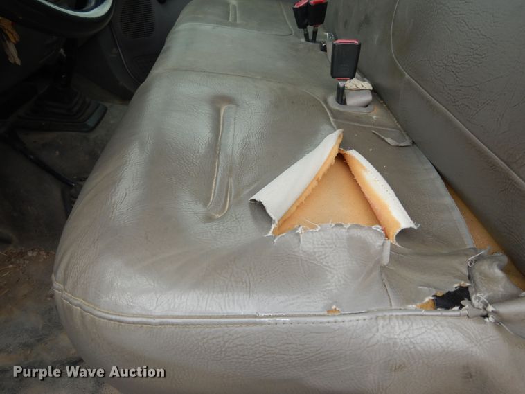 image for item DM3160 2000 Ford F550 Super Duty XL  drilling rig truck