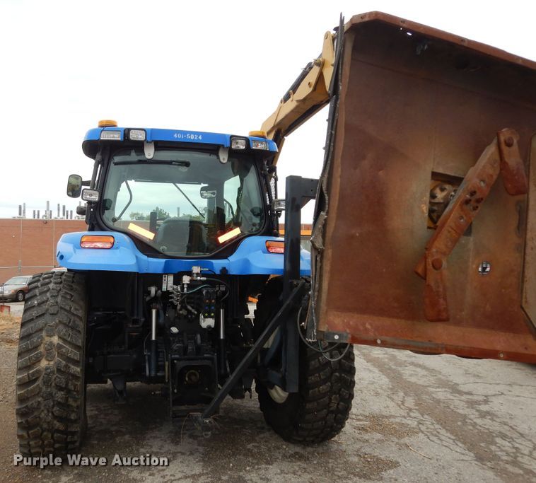 image for item DM3166 2004 New Holland TS115A  tractor