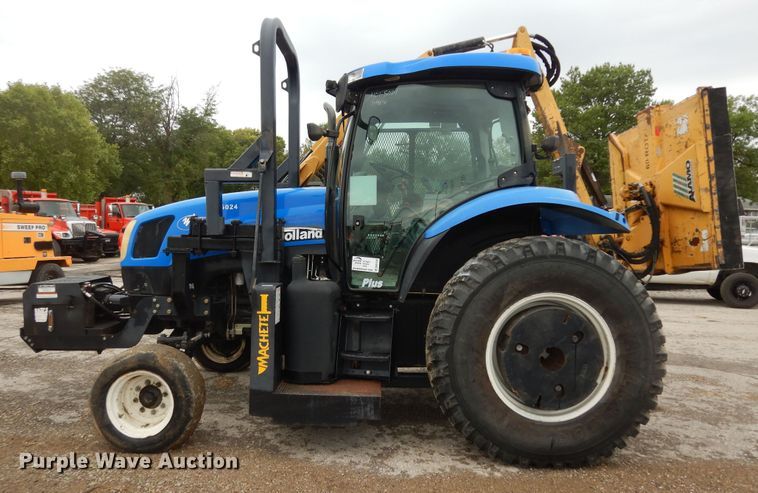 image for item DM3166 2004 New Holland TS115A  tractor
