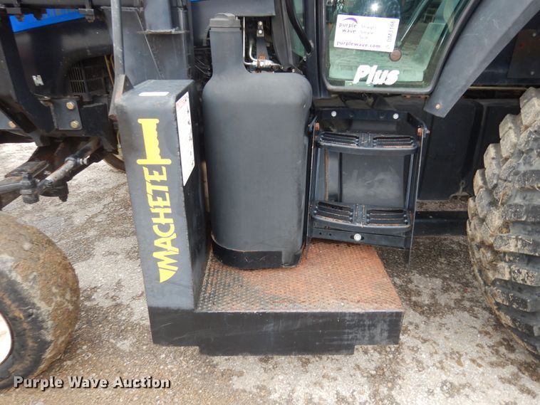 image for item DM3166 2004 New Holland TS115A  tractor