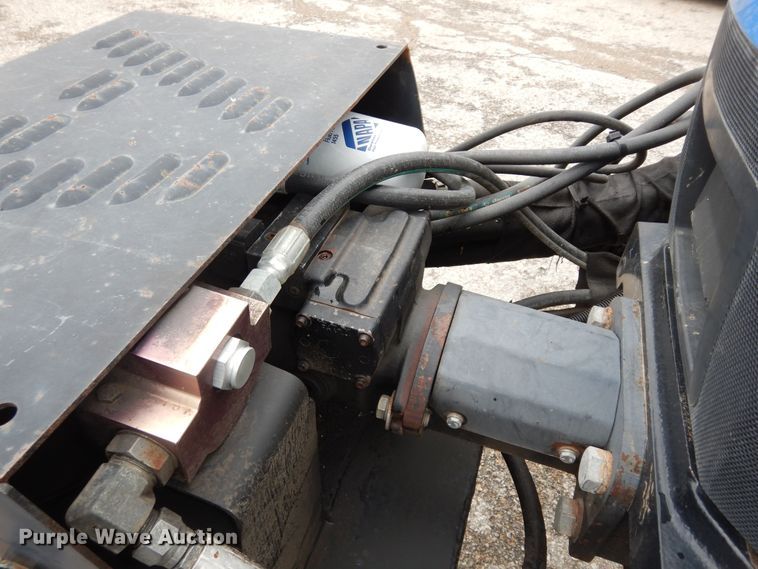 image for item DM3166 2004 New Holland TS115A  tractor