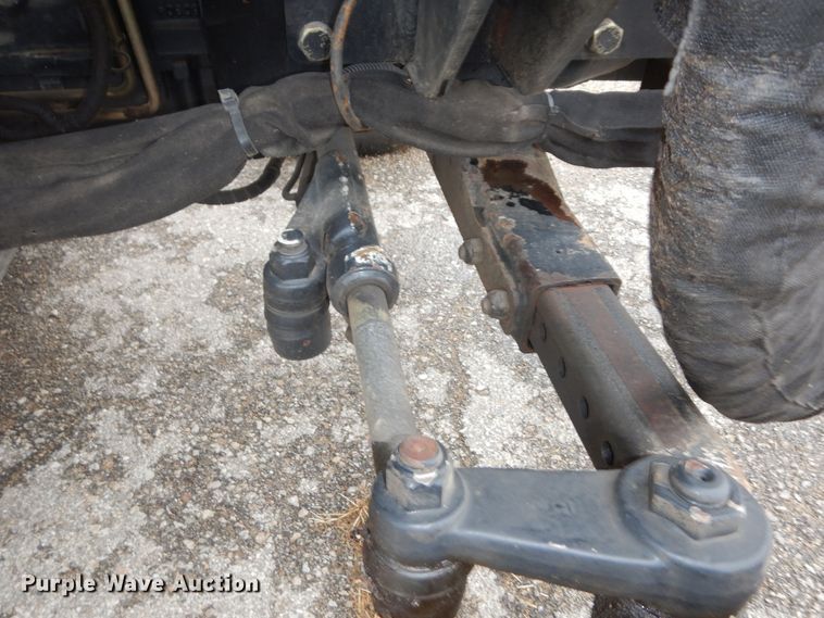 image for item DM3166 2004 New Holland TS115A  tractor