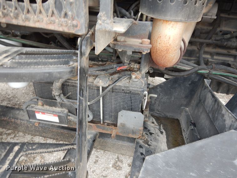 image for item DM3166 2004 New Holland TS115A  tractor