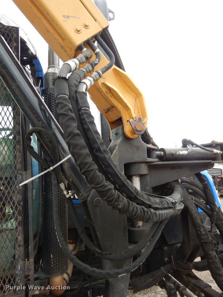 image for item DM3166 2004 New Holland TS115A  tractor