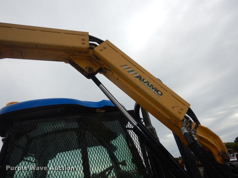 image for item DM3166 2004 New Holland TS115A  tractor