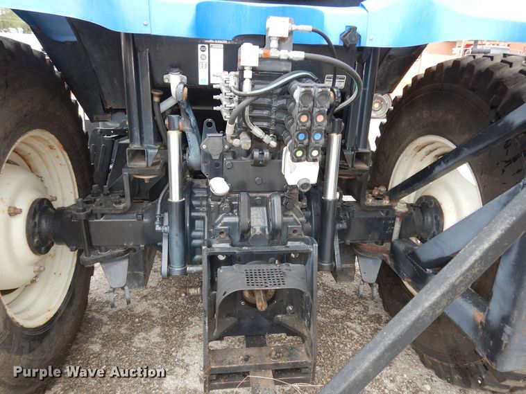 image for item DM3166 2004 New Holland TS115A  tractor