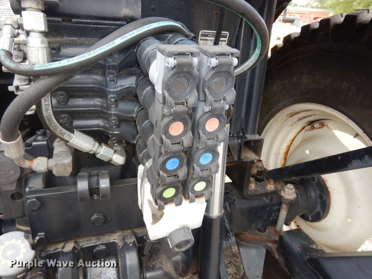 image for item DM3166 2004 New Holland TS115A  tractor