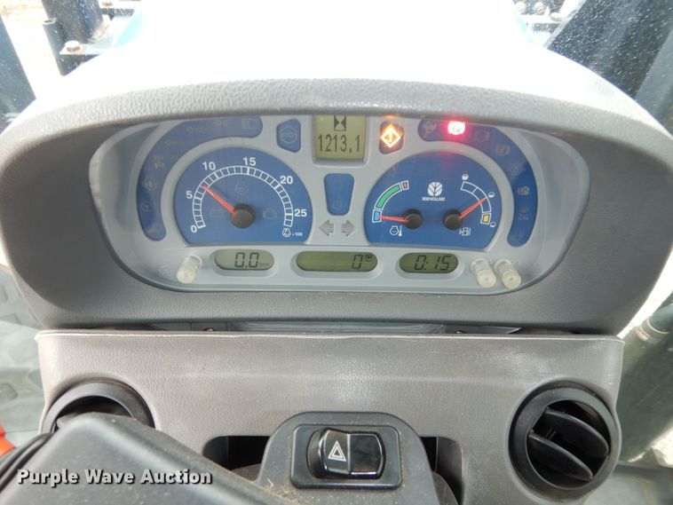 image for item DM3166 2004 New Holland TS115A  tractor