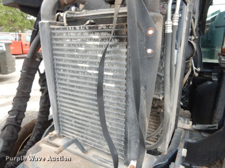 image for item DM3166 2004 New Holland TS115A  tractor