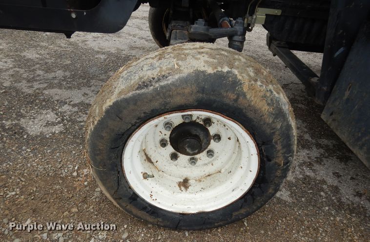 image for item DM3166 2004 New Holland TS115A  tractor