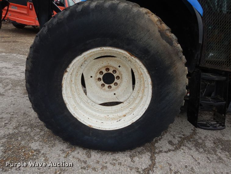 image for item DM3166 2004 New Holland TS115A  tractor