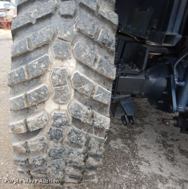 image for item DM3166 2004 New Holland TS115A  tractor