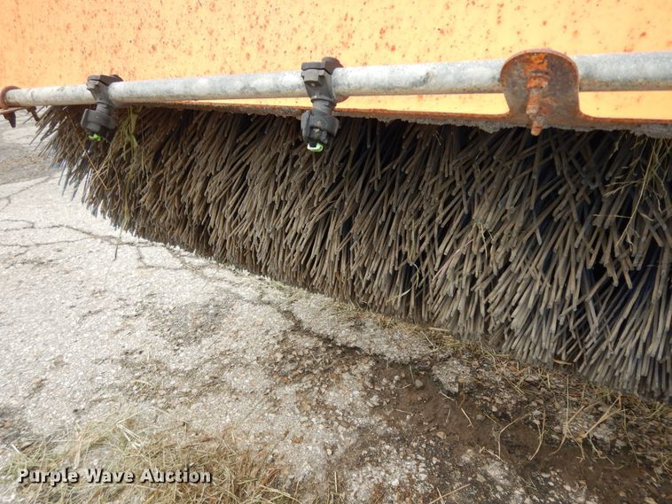 image for item DM3167 2007 Rosco 4830 Sweeper Pro  broom