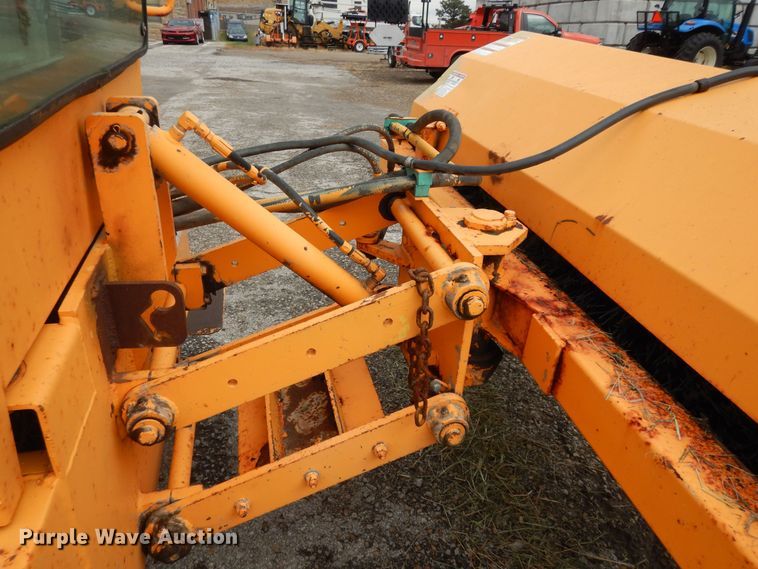 image for item DM3167 2007 Rosco 4830 Sweeper Pro  broom