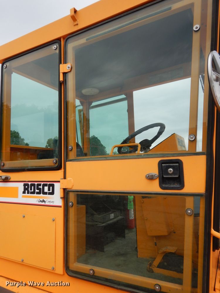 image for item DM3167 2007 Rosco 4830 Sweeper Pro  broom