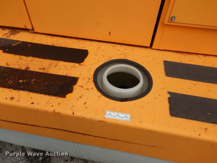 image for item DM3167 2007 Rosco 4830 Sweeper Pro  broom