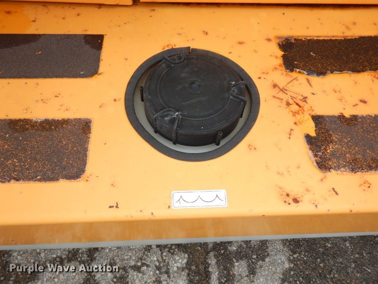 image for item DM3167 2007 Rosco 4830 Sweeper Pro  broom