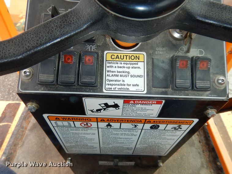 image for item DM3167 2007 Rosco 4830 Sweeper Pro  broom