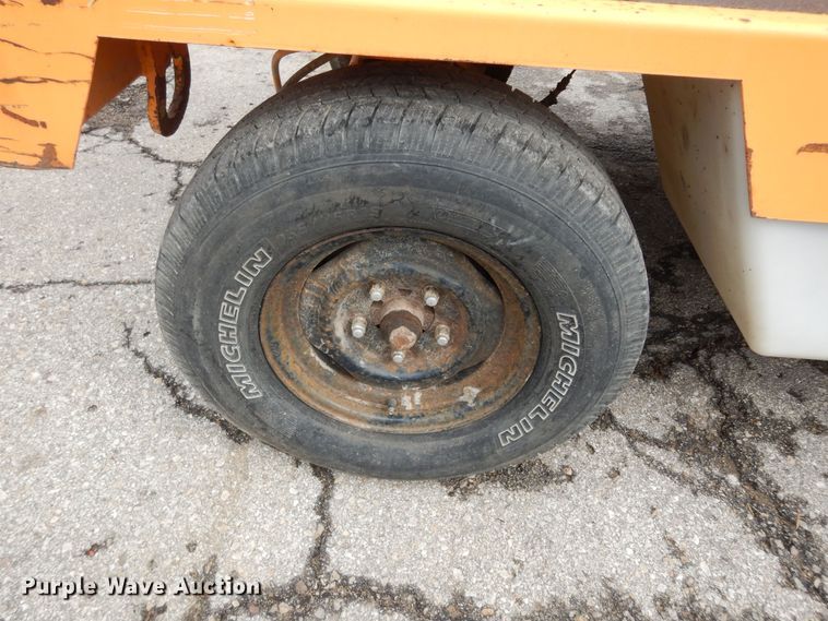 image for item DM3167 2007 Rosco 4830 Sweeper Pro  broom