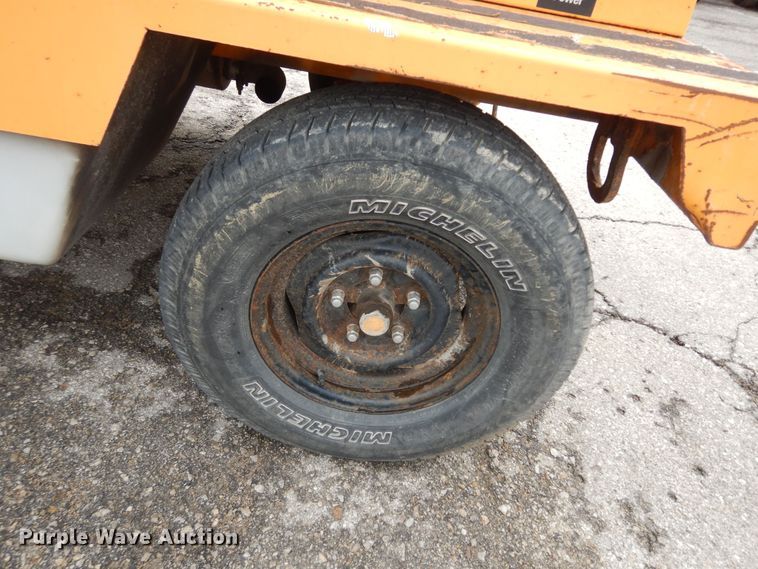 image for item DM3167 2007 Rosco 4830 Sweeper Pro  broom