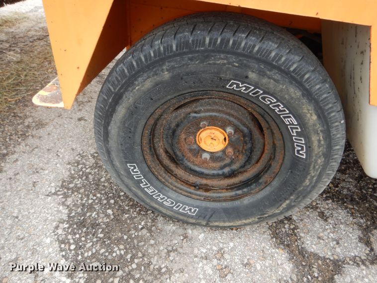 image for item DM3167 2007 Rosco 4830 Sweeper Pro  broom