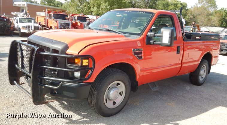 image for item DM3173 2008 Ford F250 Super Duty XL  pickup truck