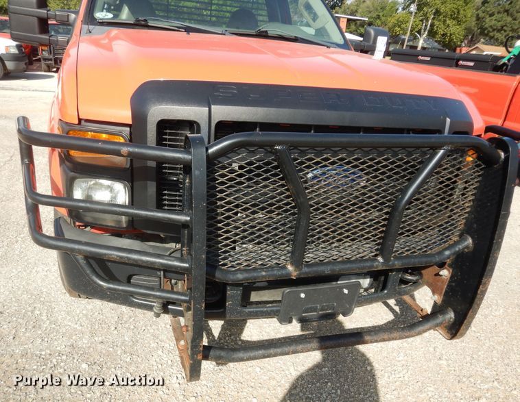 image for item DM3173 2008 Ford F250 Super Duty XL  pickup truck