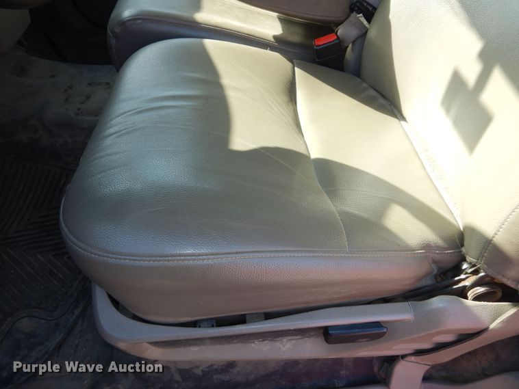 image for item DM3173 2008 Ford F250 Super Duty XL  pickup truck