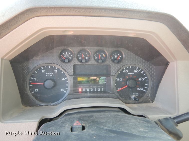 image for item DM3173 2008 Ford F250 Super Duty XL  pickup truck