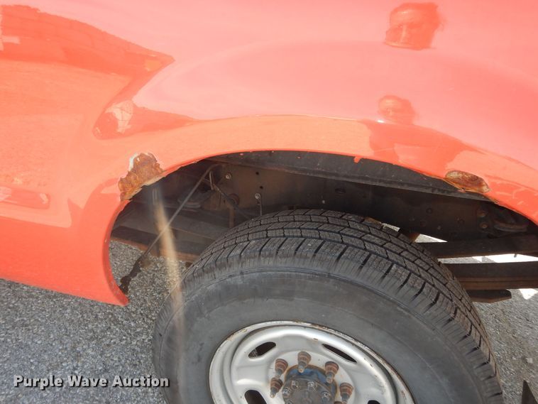 image for item DM3174 2010 Ford F250 Super Duty XL  pickup truck