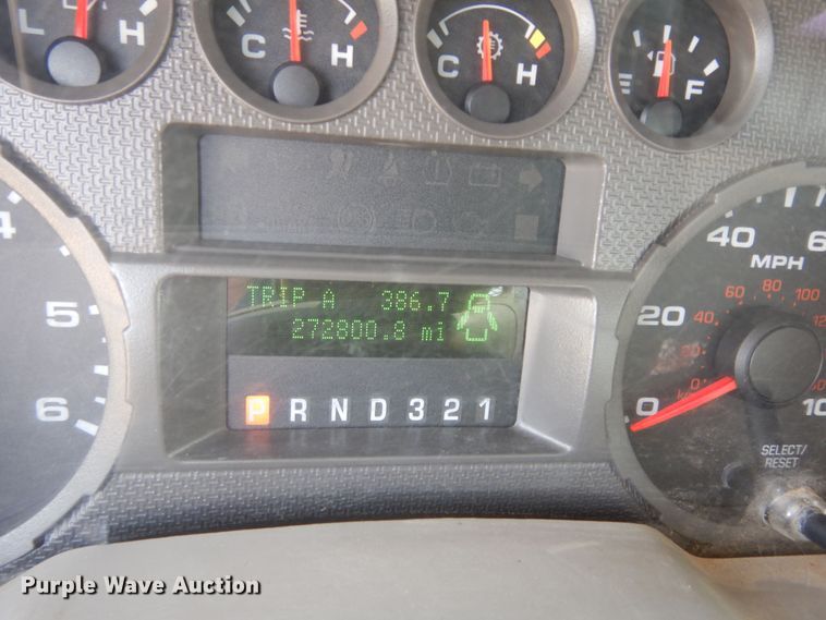 image for item DM3174 2010 Ford F250 Super Duty XL  pickup truck