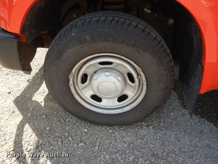 image for item DM3174 2010 Ford F250 Super Duty XL  pickup truck