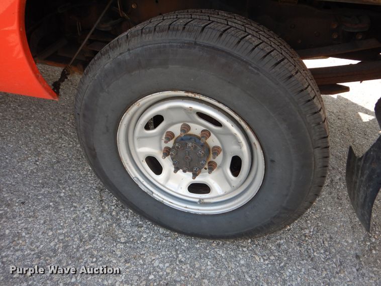 image for item DM3174 2010 Ford F250 Super Duty XL  pickup truck