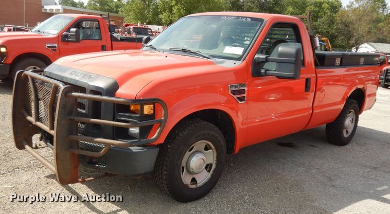 image for item DM3175 2008 Ford F250 Super Duty XL  pickup truck