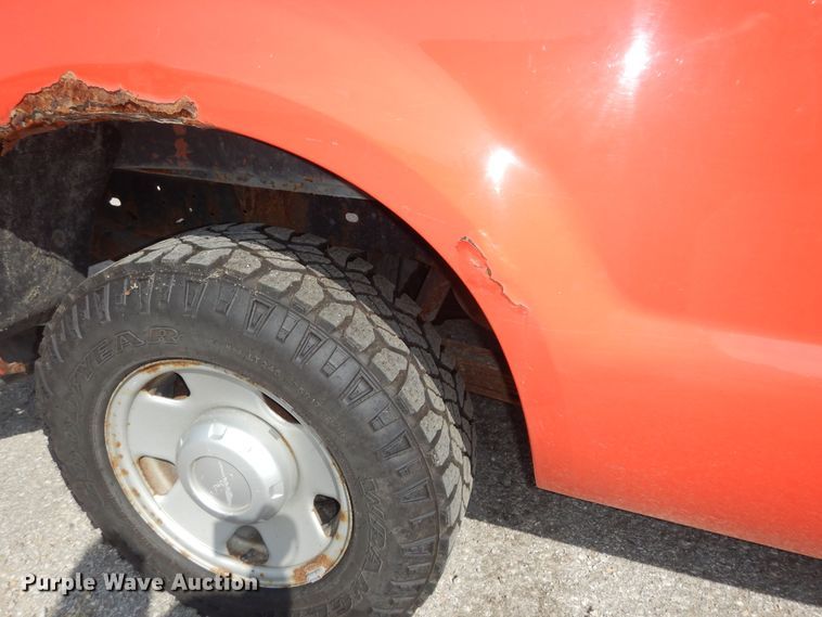 image for item DM3175 2008 Ford F250 Super Duty XL  pickup truck