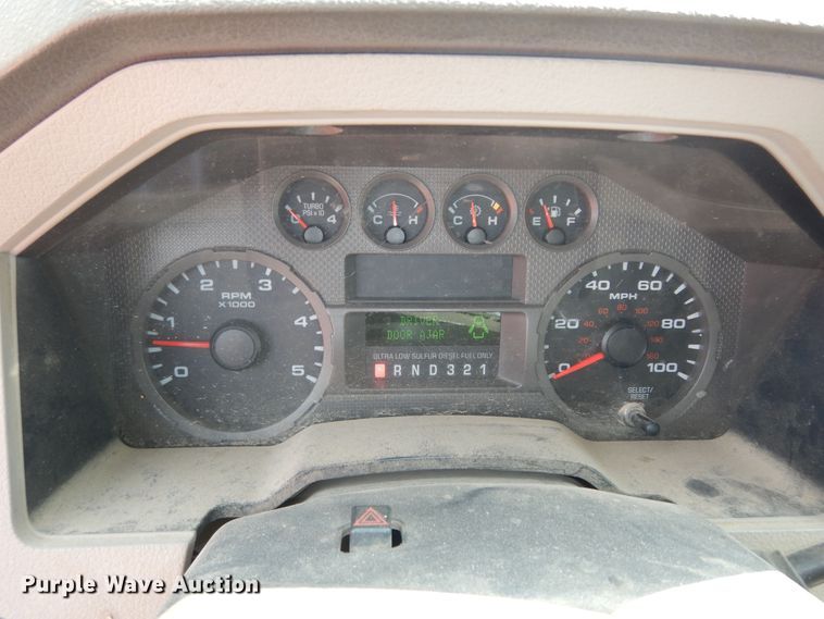 image for item DM3175 2008 Ford F250 Super Duty XL  pickup truck