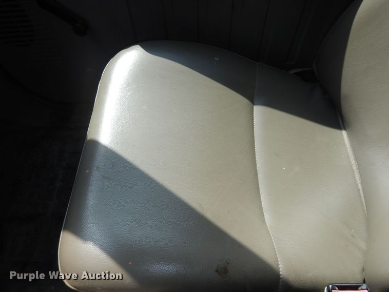 image for item DM3175 2008 Ford F250 Super Duty XL  pickup truck