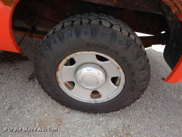 image for item DM3175 2008 Ford F250 Super Duty XL  pickup truck